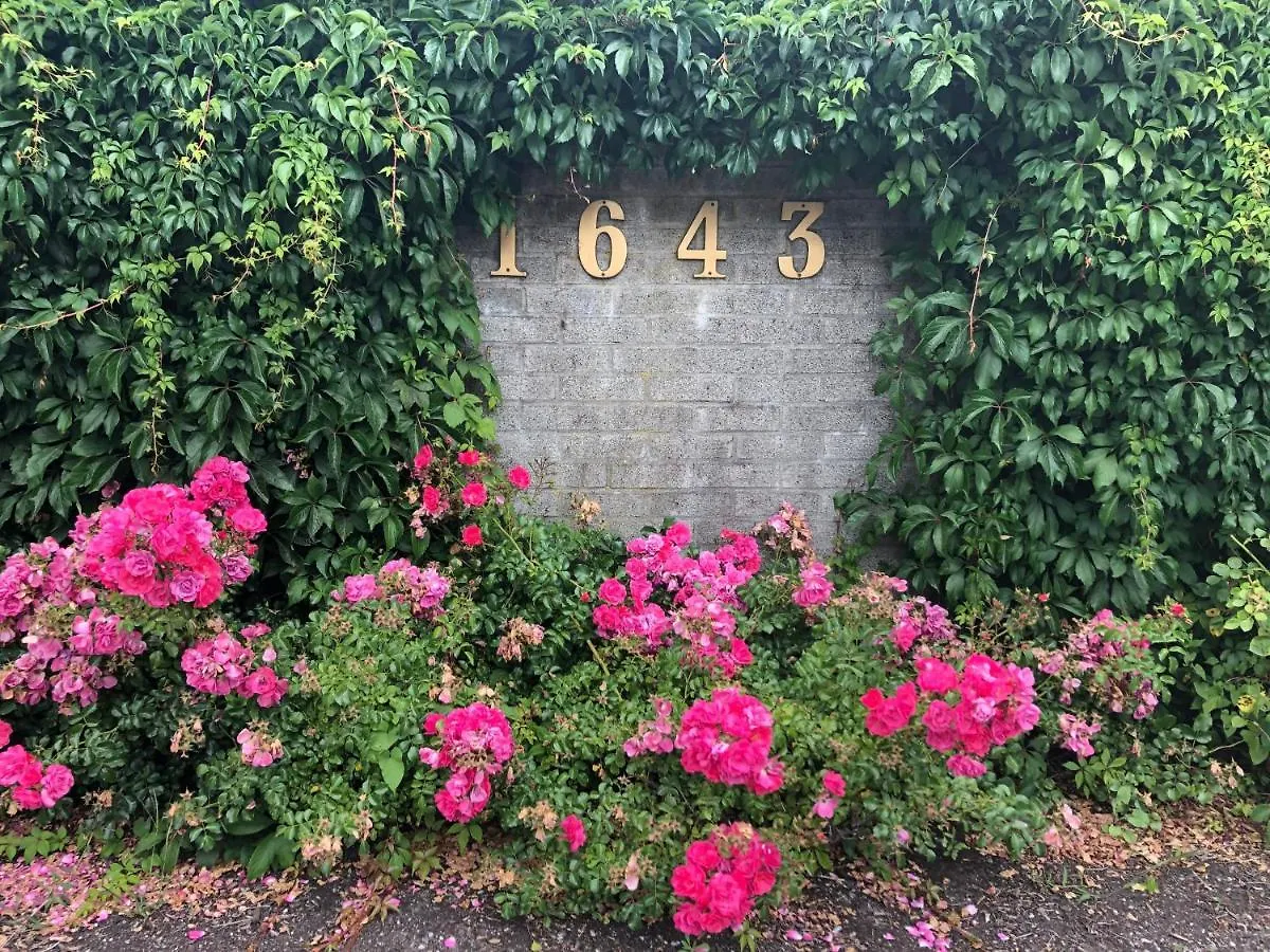 Homestay Vancouver Shaughnessy Guest Home